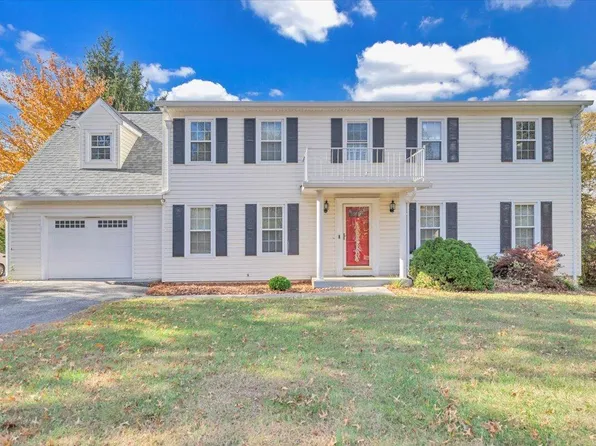 1633 Millwood Dr, Salem, VA 24153