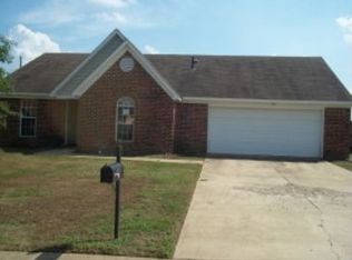 4165 Meadow Creek Dr, Horn Lake, MS 38637