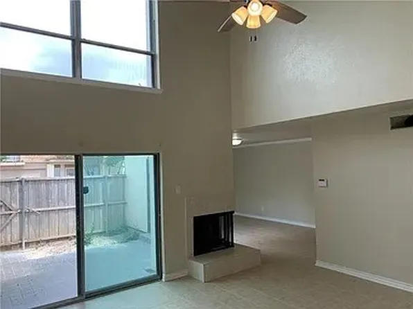 1912 Place One Ln, Garland, TX 75042