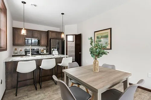 3000 Hemingway Dr Photo 1