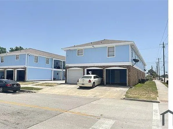 5225 Avenue R 1/2 APT 5, Galveston, TX 77551