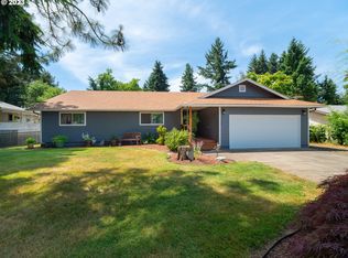 940 W Hickory St, Roseburg, OR