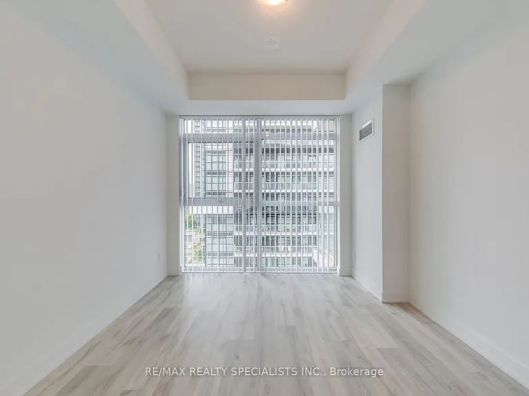 251 Manitoba St #914 — Photo 28