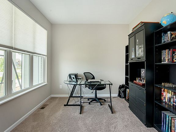 4th image of 5159 Charmaine Ln