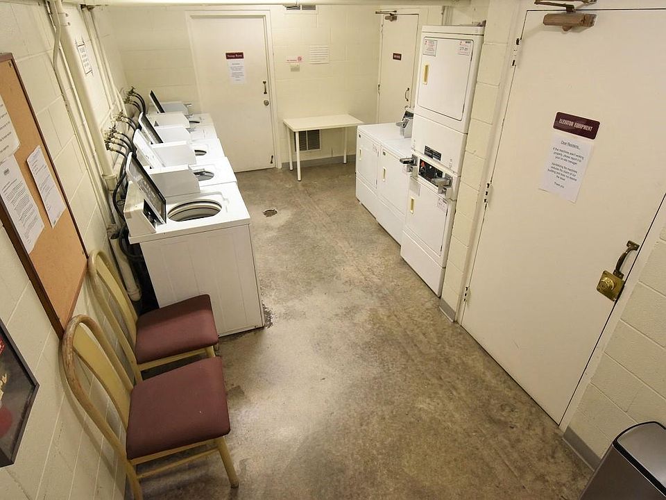 2nd image of 389 Vernon St #310
