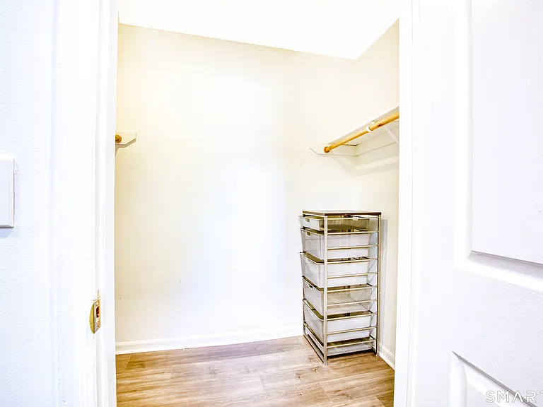 1465 E Putnam Ave #327 — Photo 20