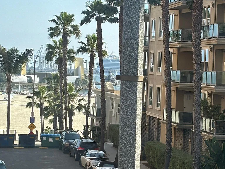 1015 E Ocean Blvd #17 — Photo 26