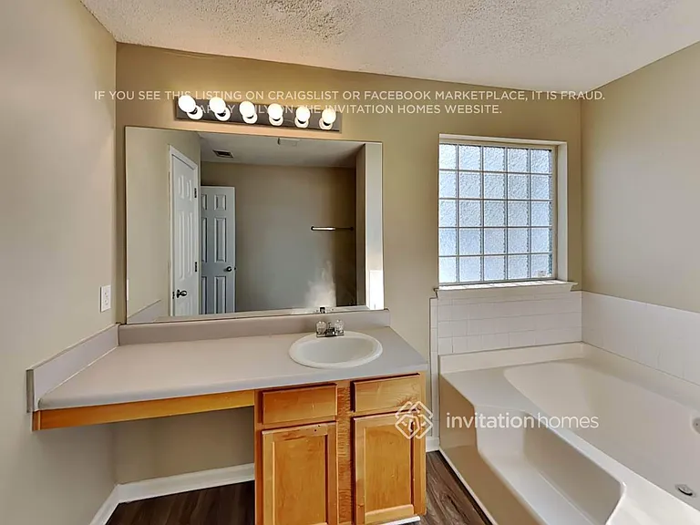 401 Legend Creek Point — Photo 18