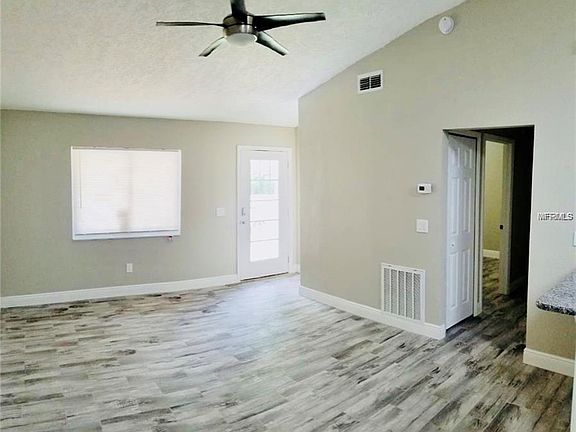 4th image of 7812 Bayberry Ct