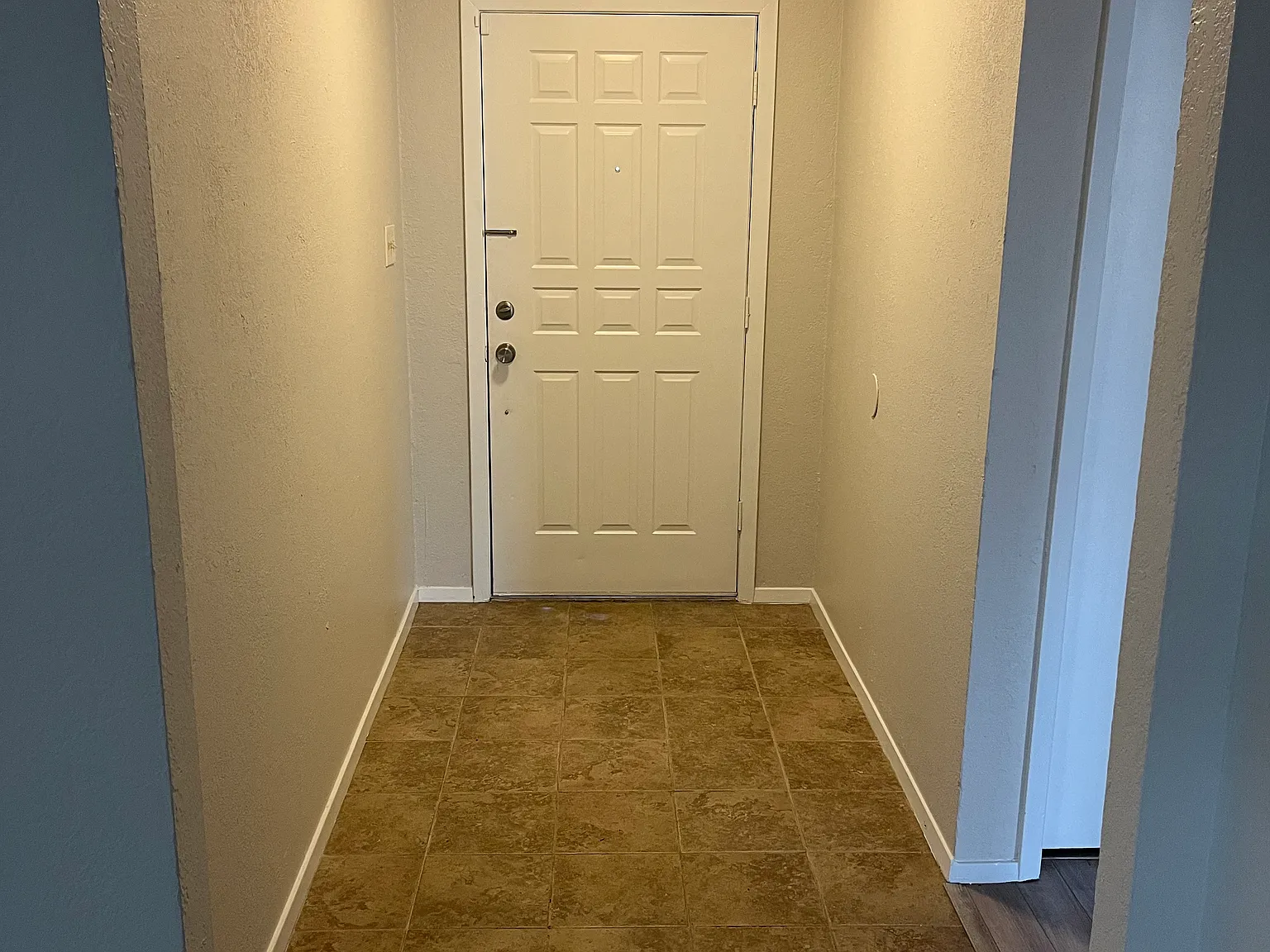 3 bed, 1669 sqft, $2,300 — Photo 4