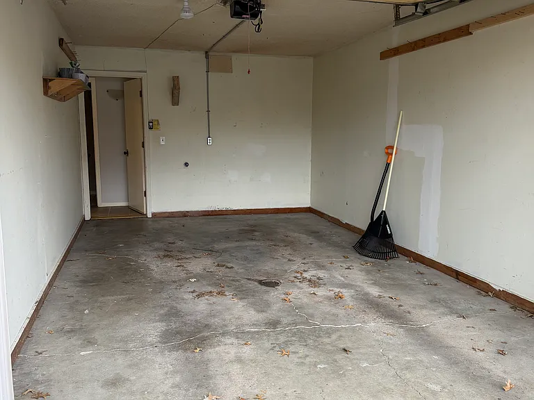 406 NE Independence Ave #A — Photo 11