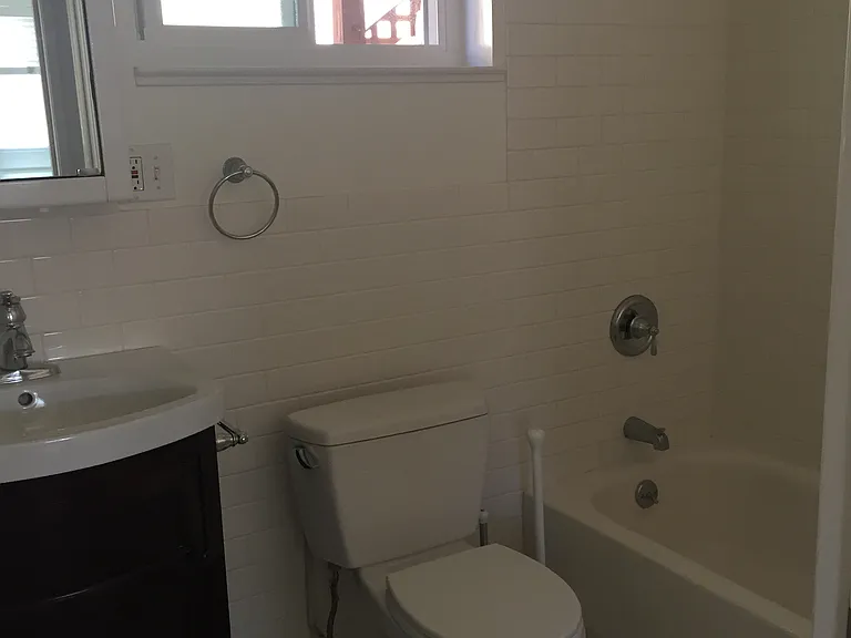 42 Hill St #B — Photo 20