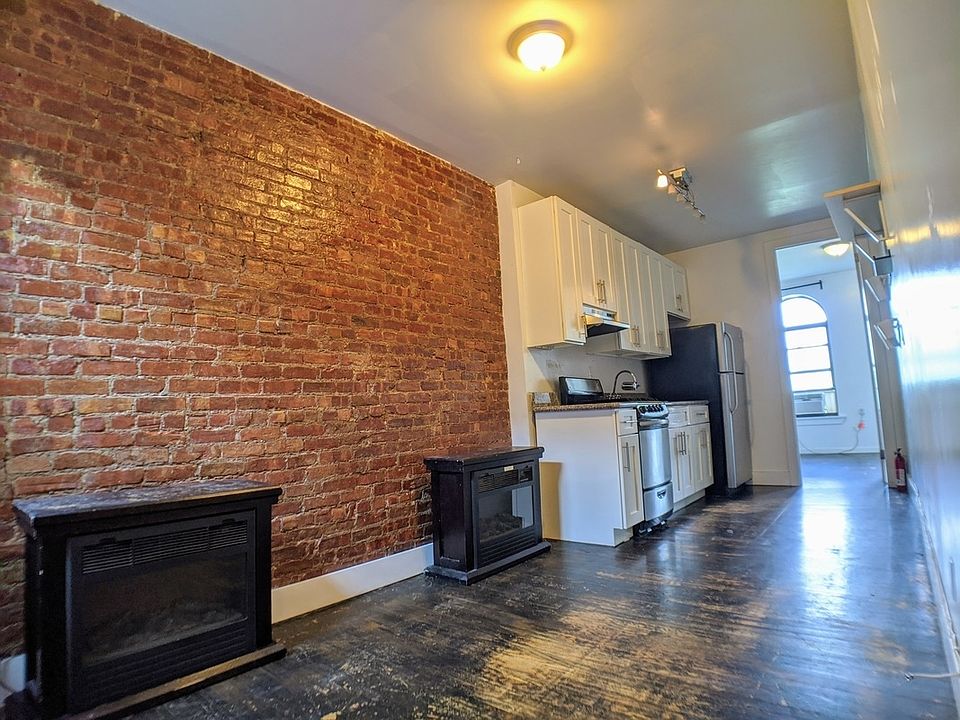 1st image of 167 Starr St #B2