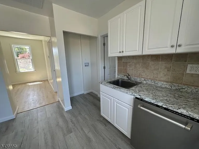 70 Chestnut St #2 — Photo 4