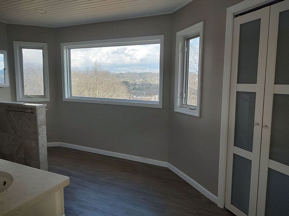 Master Bath View
