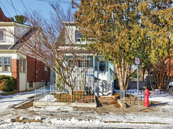 205 Locke St N, Hamilton, ON L8R 3B1