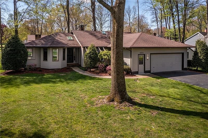 131 Woodshire Rd, Greenville, PA 16125 Zillow