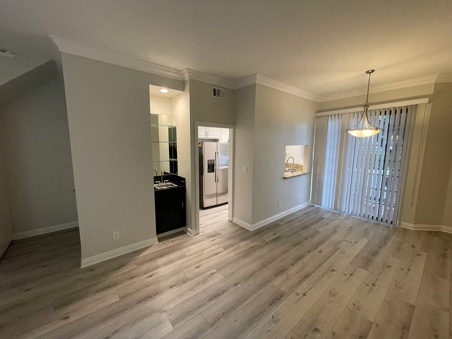 2 bed, 2.5 bath, 1200 sqft, $3,995 — Photo 3