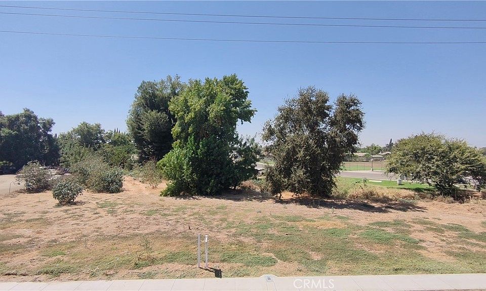 2nd image of 509 S Farmersville Blvd