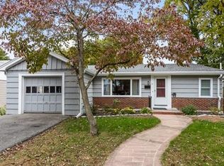 17 Swampscott Ave, Swampscott, MA 01907