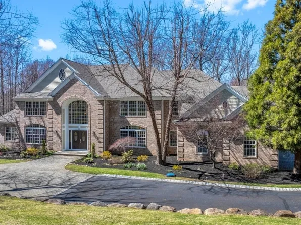 42 Calais Rd, Mendham Twp., NJ 07945