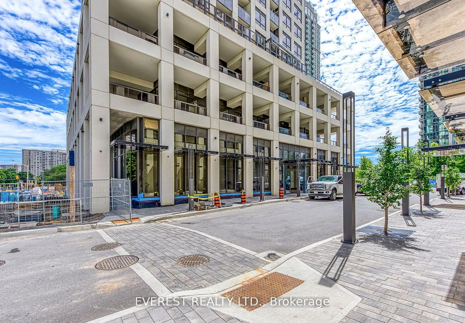 2 bed, $2,350 — Photo 2