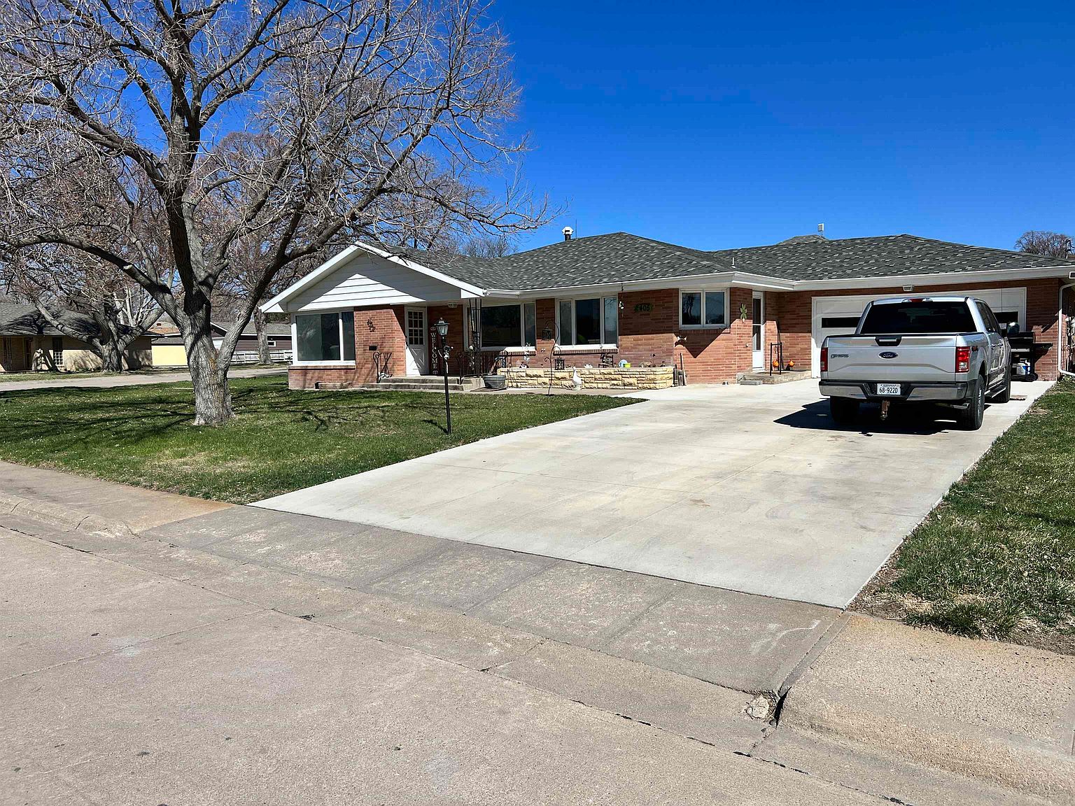 405 E 8th St, Ogallala, NE 69153 MLS 32373 Zillow