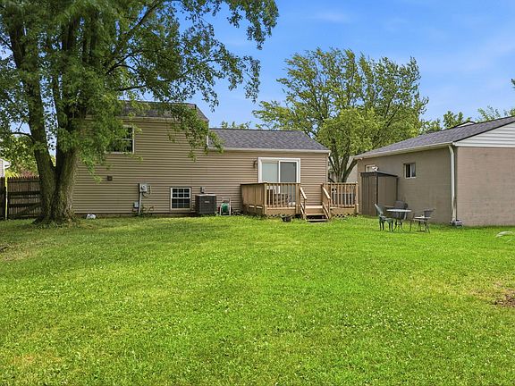 3rd image of 4034 Deer Lake Way