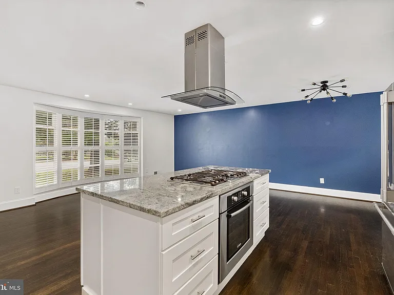 6901 Murray Ln — Photo 23