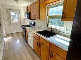 128 Jackson St #2, Phoenixville, PA 19460