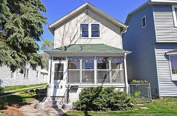 1st image of 525 19th Ave NE