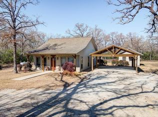 2423 Peach Creek Rd, College Station, TX 77845