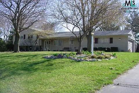 1st image of 6200 Canmoor Dr