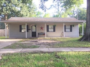 910 Dolby St, Lake Charles, LA 70605