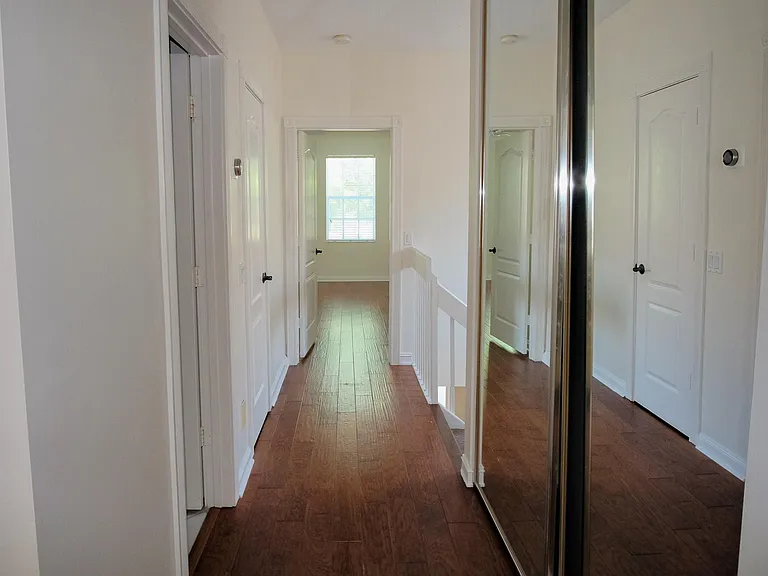 5657 Cove Cir — Photo 6