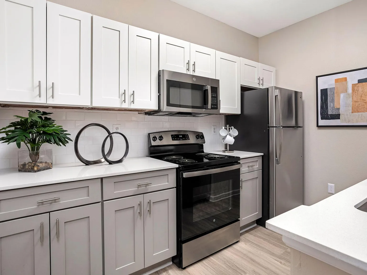 Niche Apartments — Photo 4