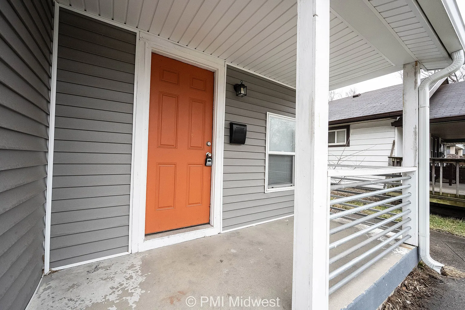 549 N Pershing Ave photo 1