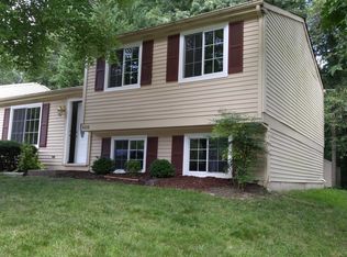 8410 Great Lake Ln, Springfield, VA 22153