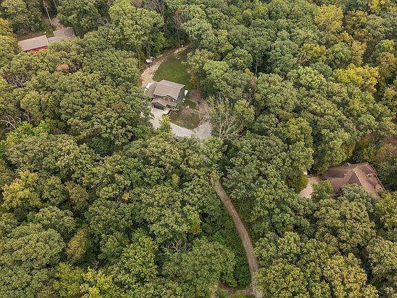 3rd image of 17233 Tapper St