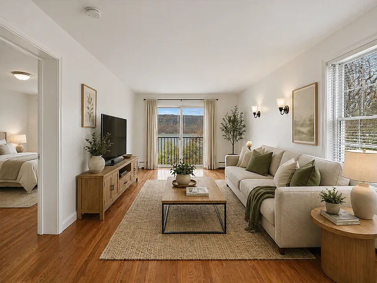727 Warburton Ave #3 — Photo 3