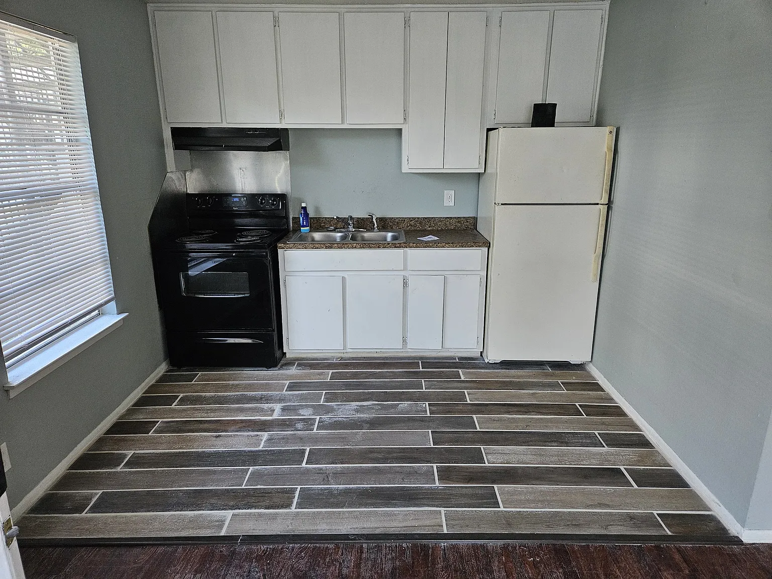 2 bed, 700 sqft, $925 — Photo 4