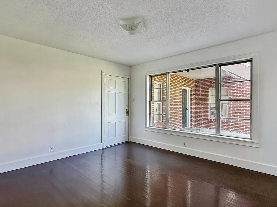 124 Olcott Ave #2