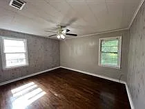 1525 James St - 1 — Photo 2