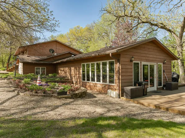 25226 720th St, Hayfield, MN 55940