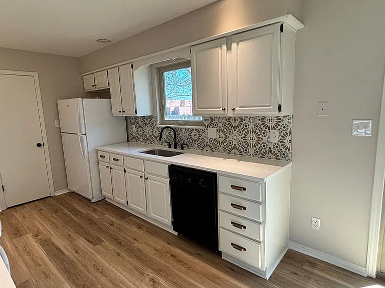 4705 N Derek Ct — Photo 6