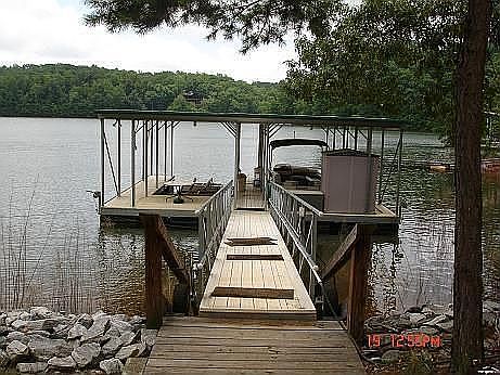 Double Slip Dock with boat lift