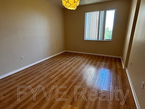 5th image of 6960 SW 39th St APT 302