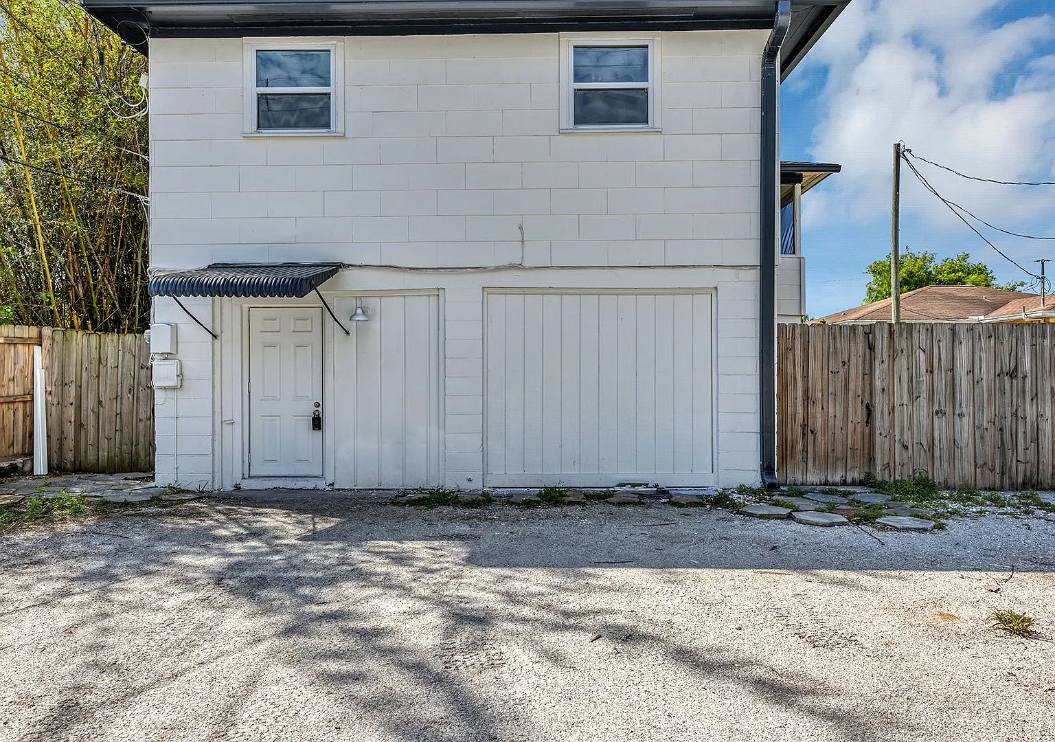 Bright & Updated 2BR Bottom Unit Duplex | White Kitchen & Stainless Appliances in Saint Petersburg — Photo 1