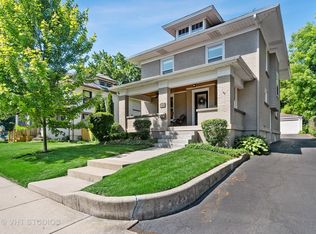 615 S 3rd St, St Charles, IL 60174