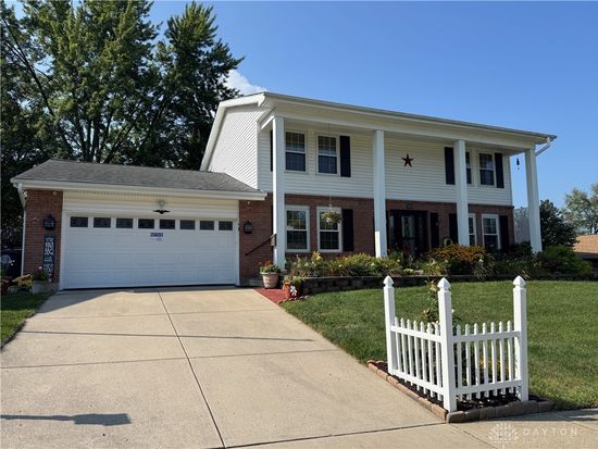 4048 Quail Bush Dr, Dayton, OH 45424